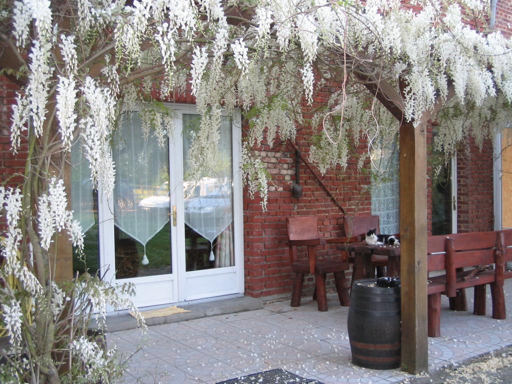 Chambre D'Hotes La Chaiserie Romeries Exteriör bild